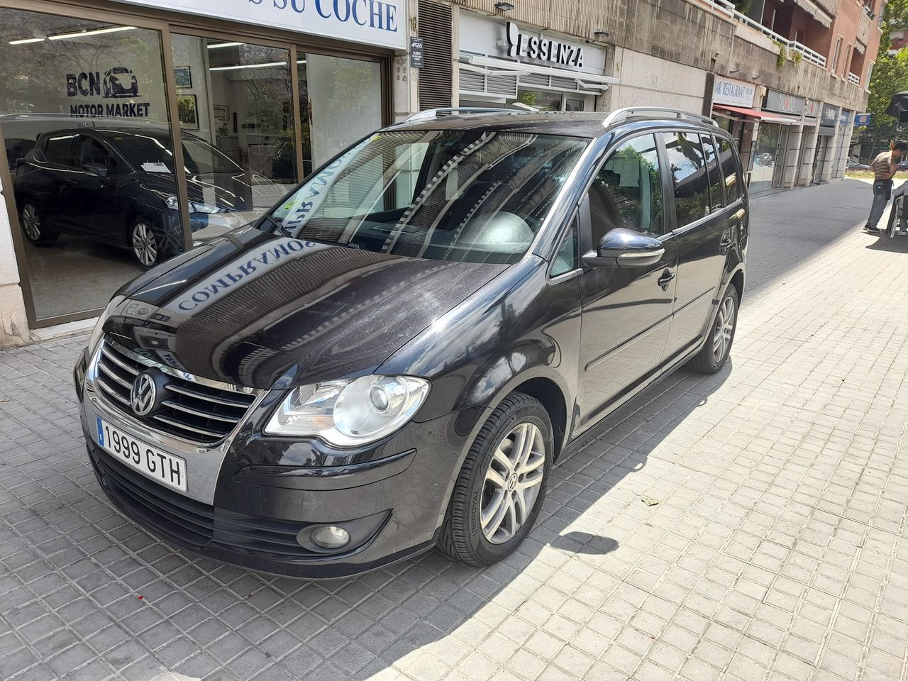volkswagen touran 2010 / foto grande (2)