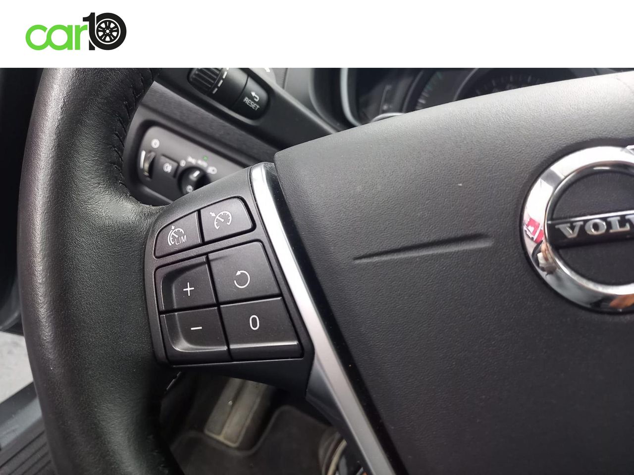 VOLVO V40 2.0 D2 MOMENTUM GEARTRONIC AUT  - Foto 16