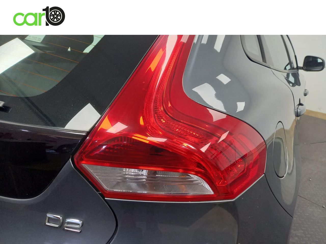 VOLVO V40 2.0 D2 MOMENTUM GEARTRONIC AUT  - Foto 23