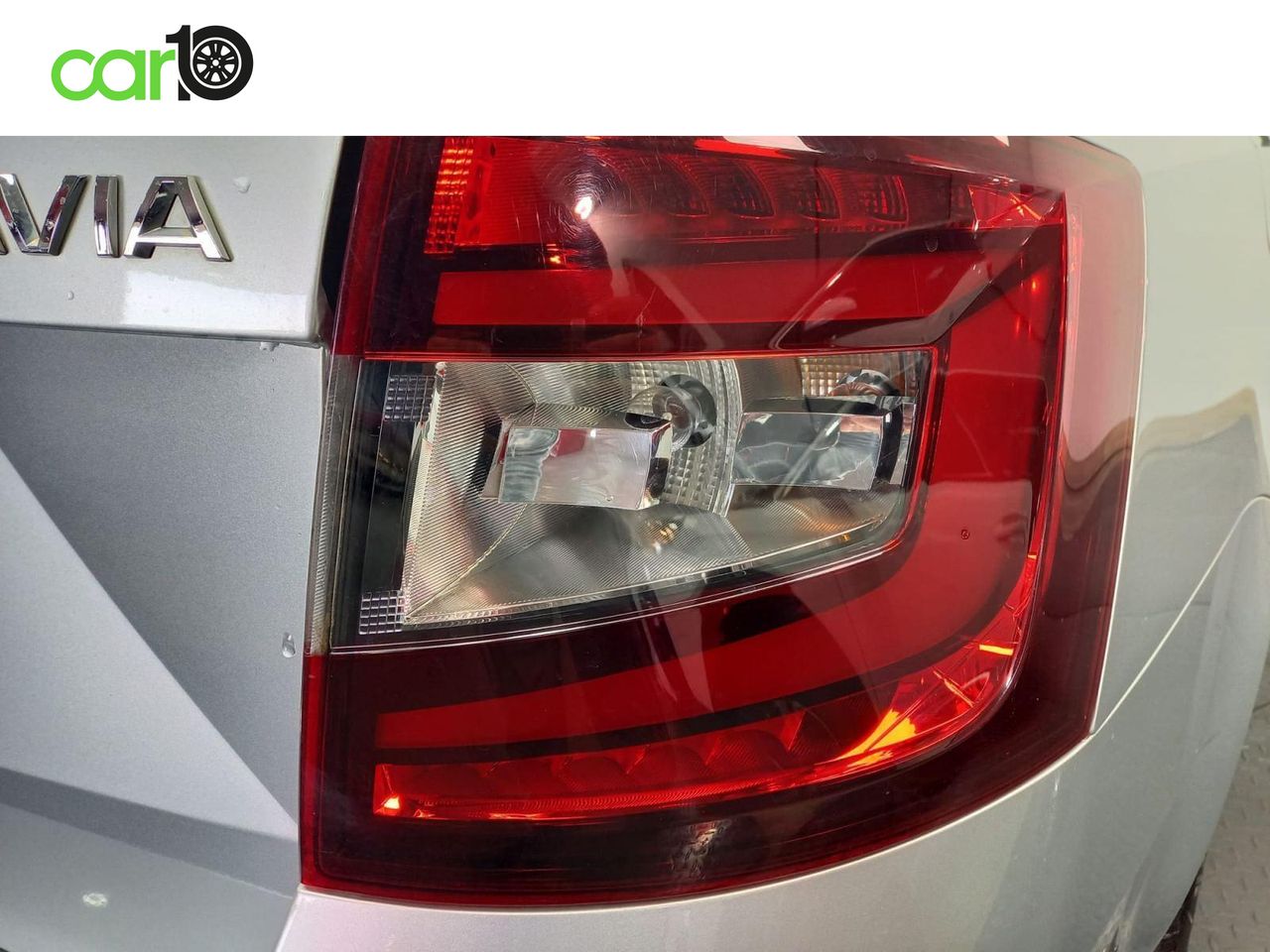 SKODA OCTAVIA COMBI 1.0 TSI AMBITION DSG AUT  - Foto 38