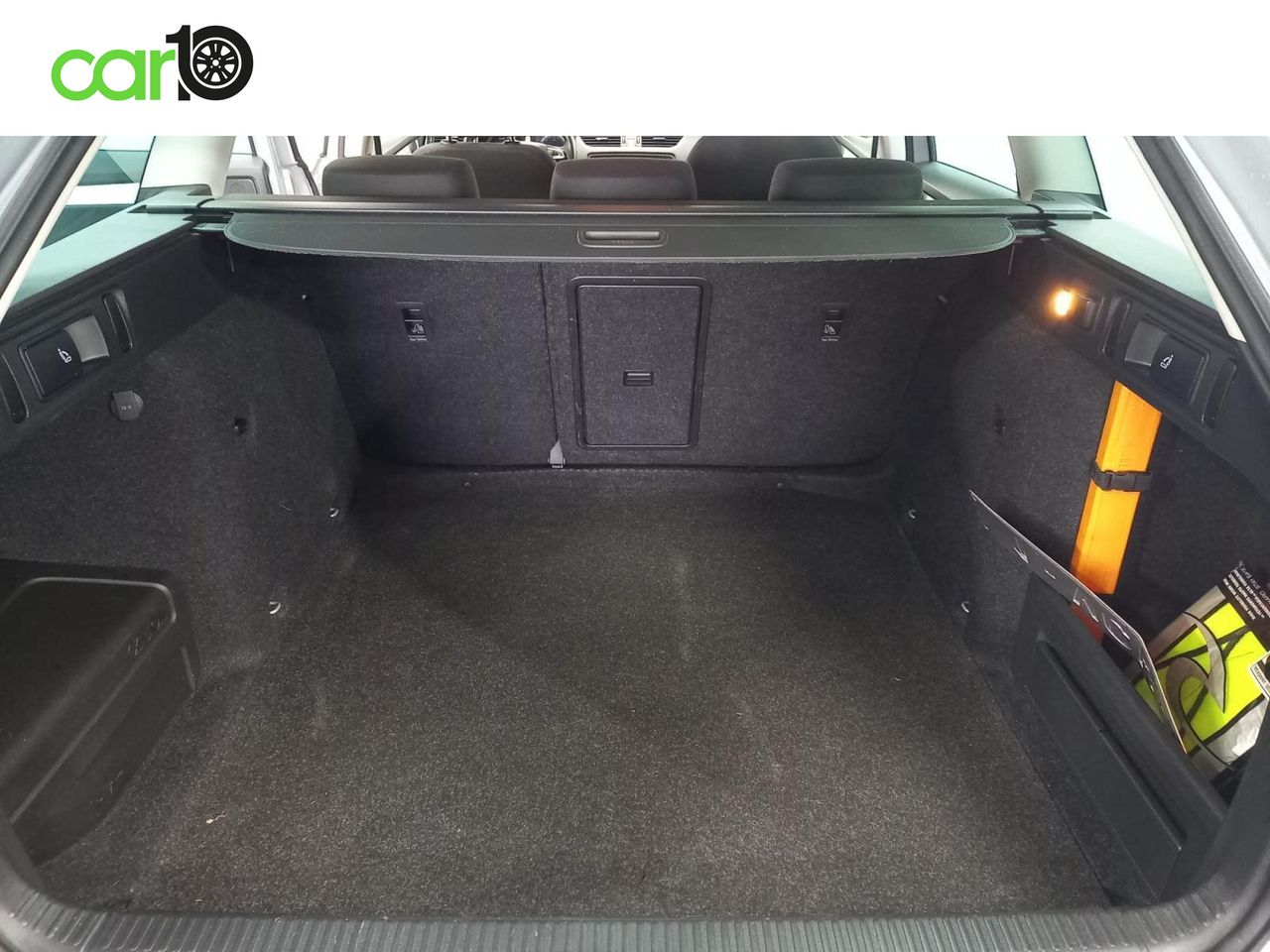 SKODA OCTAVIA COMBI 1.0 TSI AMBITION DSG AUT  - Foto 45