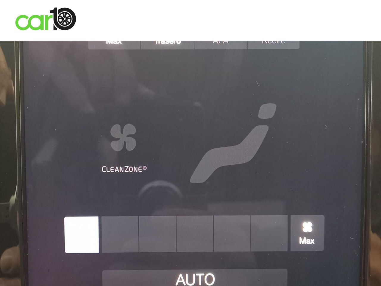 VOLVO XC40 T4 Recharge 129 + 82ch Business DCT 7  - Foto 26