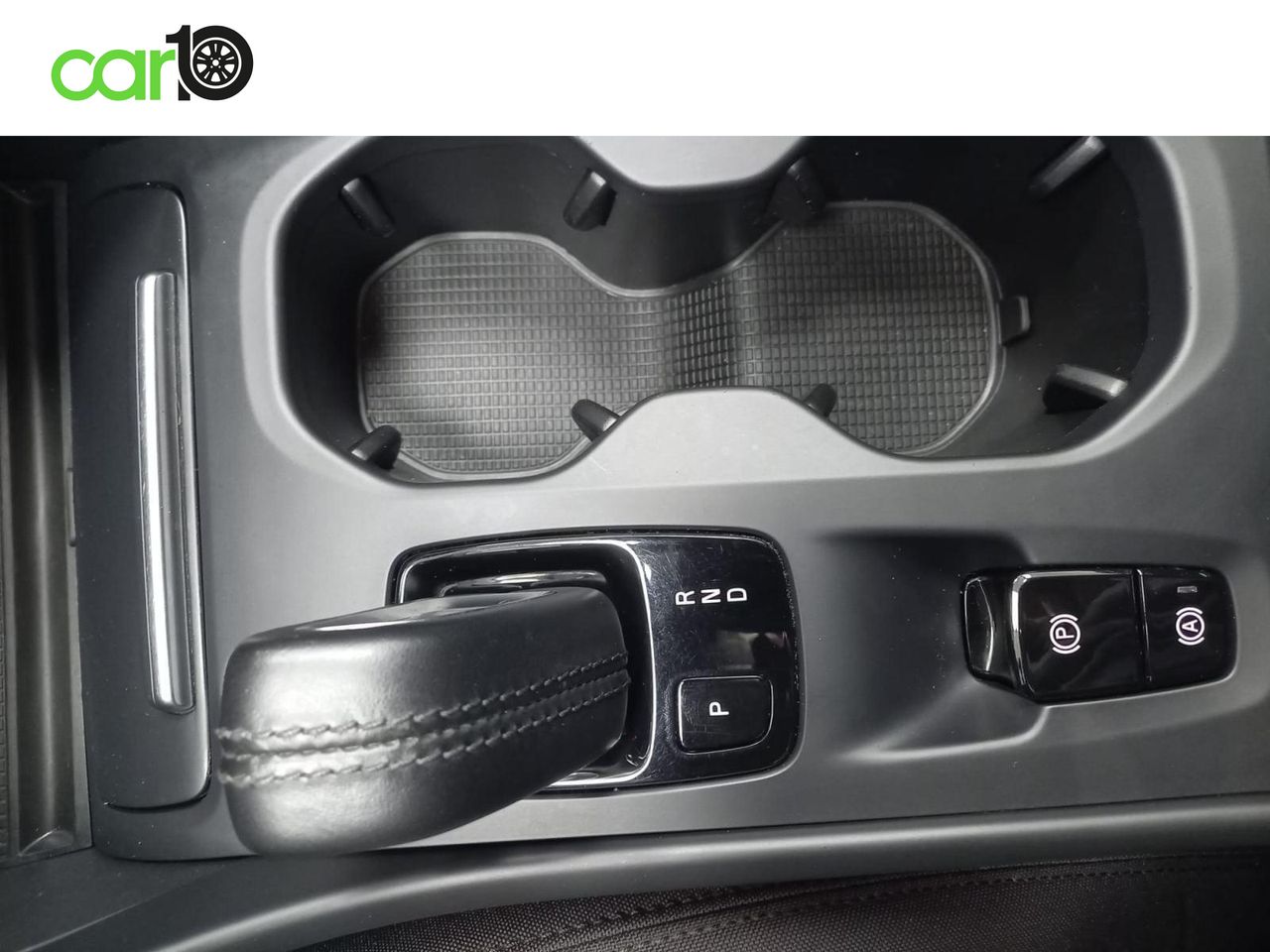 VOLVO XC40 T4 Recharge 129 + 82ch Business DCT 7  - Foto 22