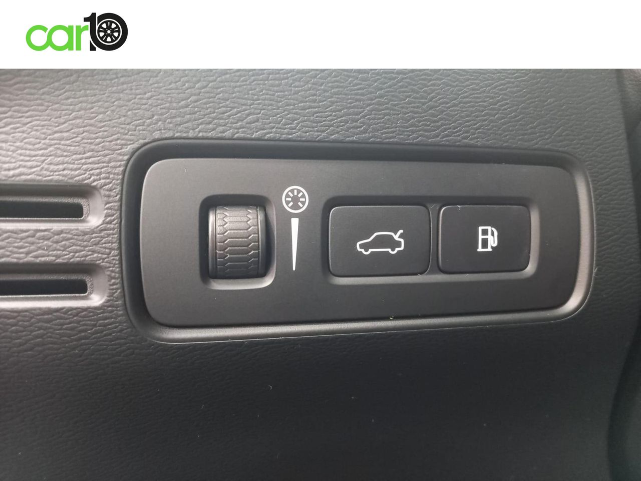 VOLVO XC40 T4 Recharge 129 + 82ch Business DCT 7  - Foto 20