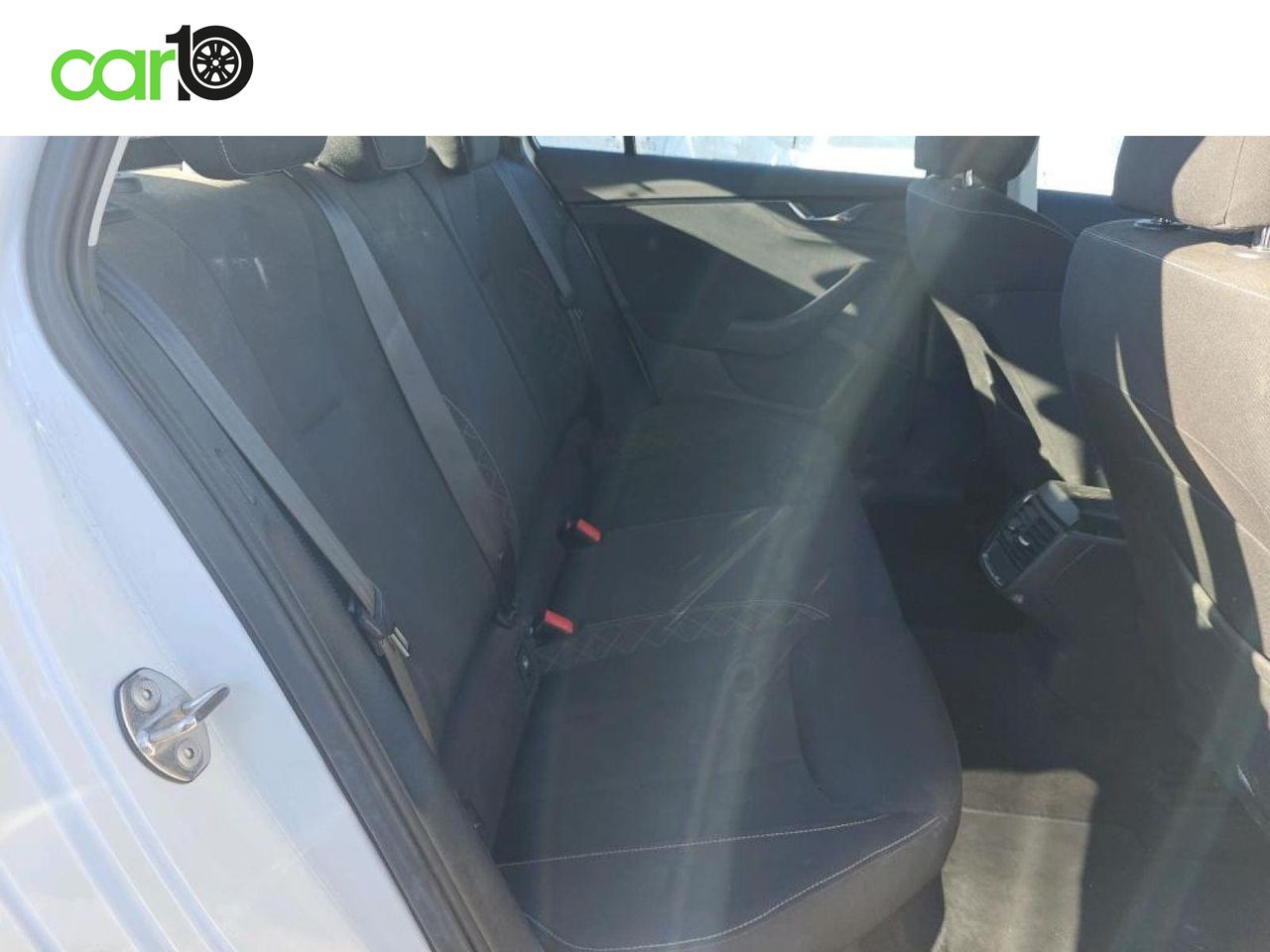 SKODA KAMIQ 1.0 TSI 81kW (110CV) DSG Ambition  - Foto 8