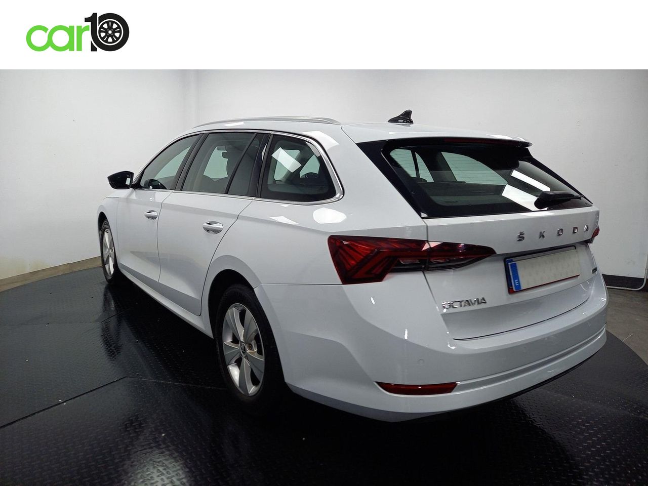 SKODA OCTAVIA Combi 1.0 TSI 81kW 110CV DSG MHEV Ambi.  - Foto 6