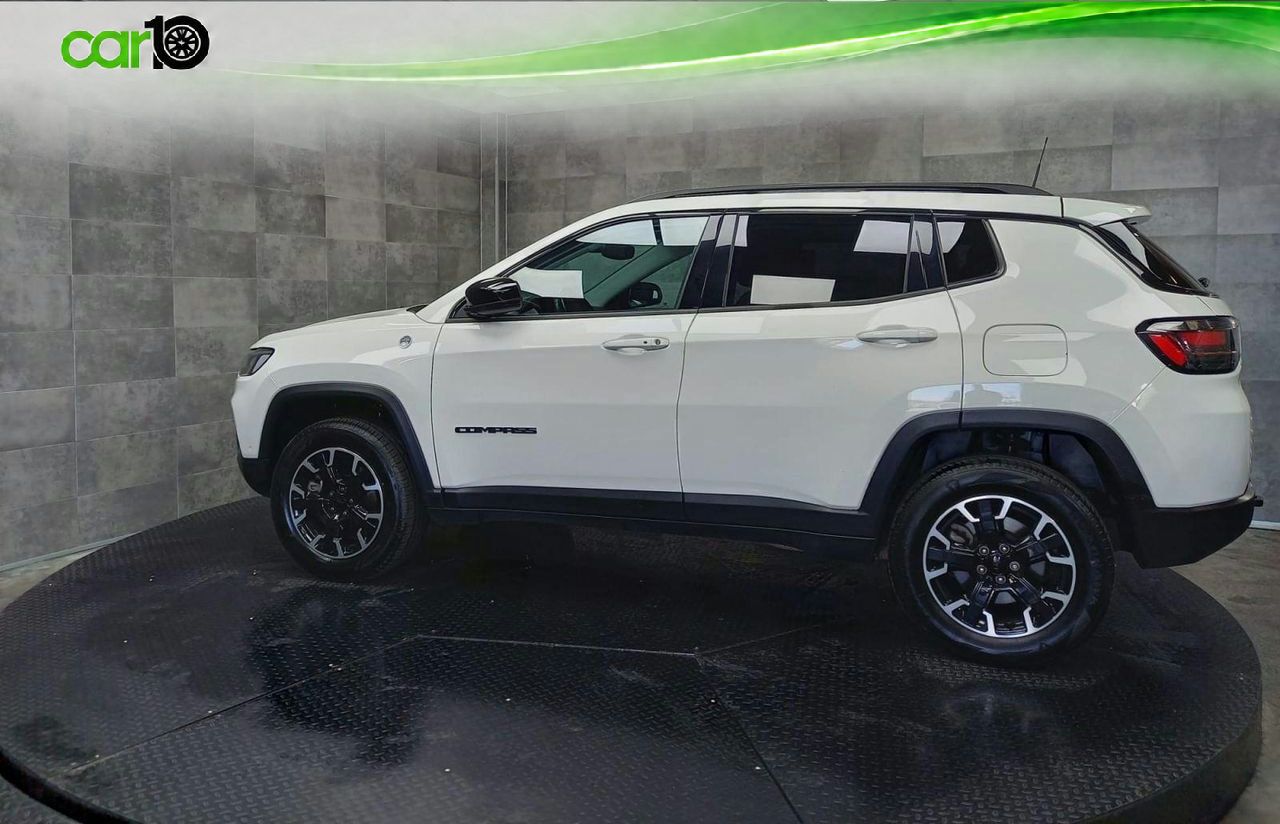 Jeep Compass 4Xe 1.3 PHEV 177kW Trailhawk AT AWD  - Foto 8