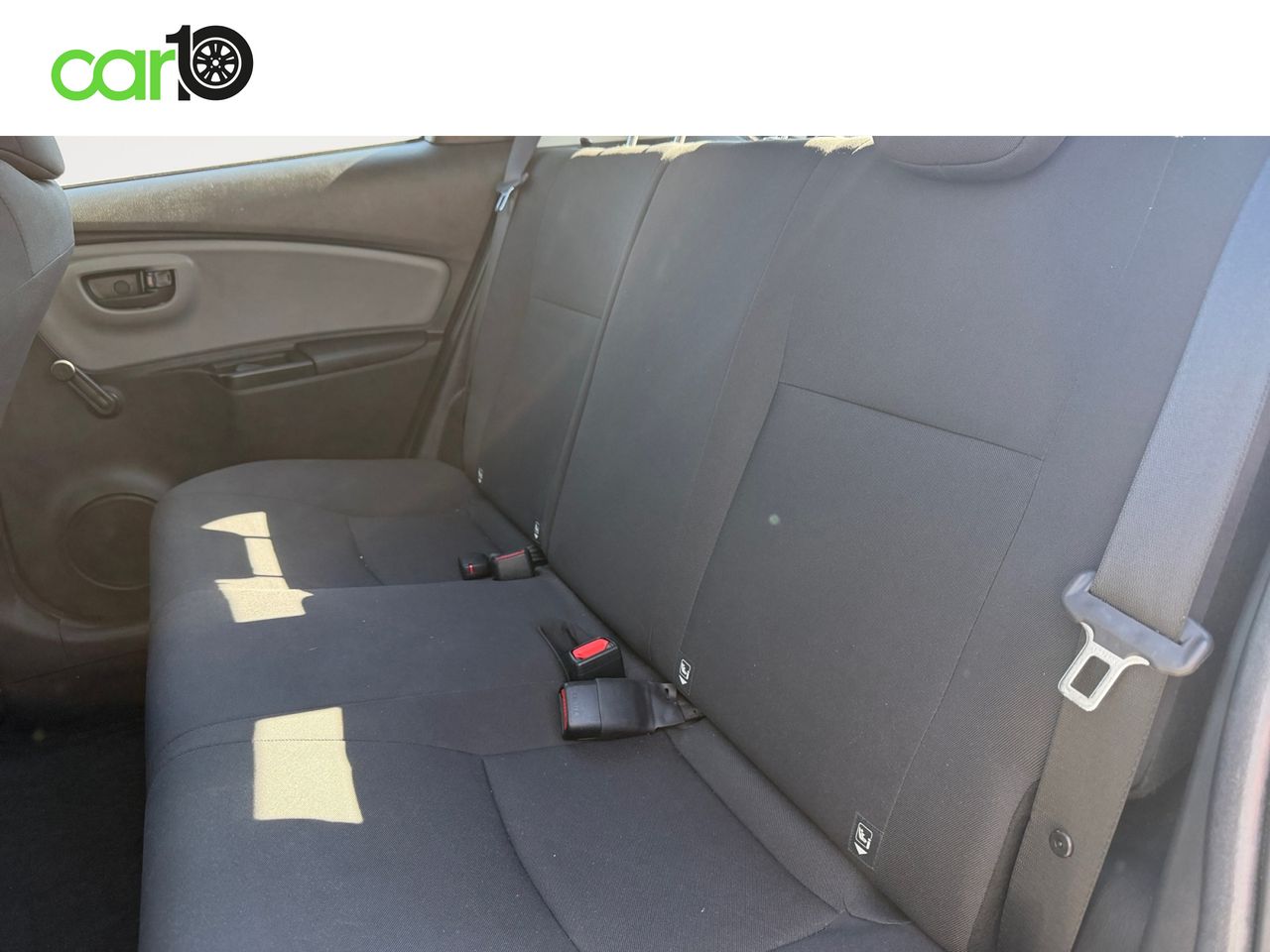 Toyota Yaris 1.0 70 Active Tech  - Foto 12