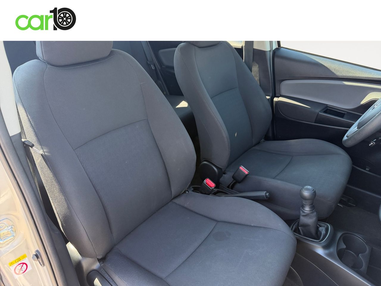 Toyota Yaris 1.0 70 Active Tech  - Foto 13