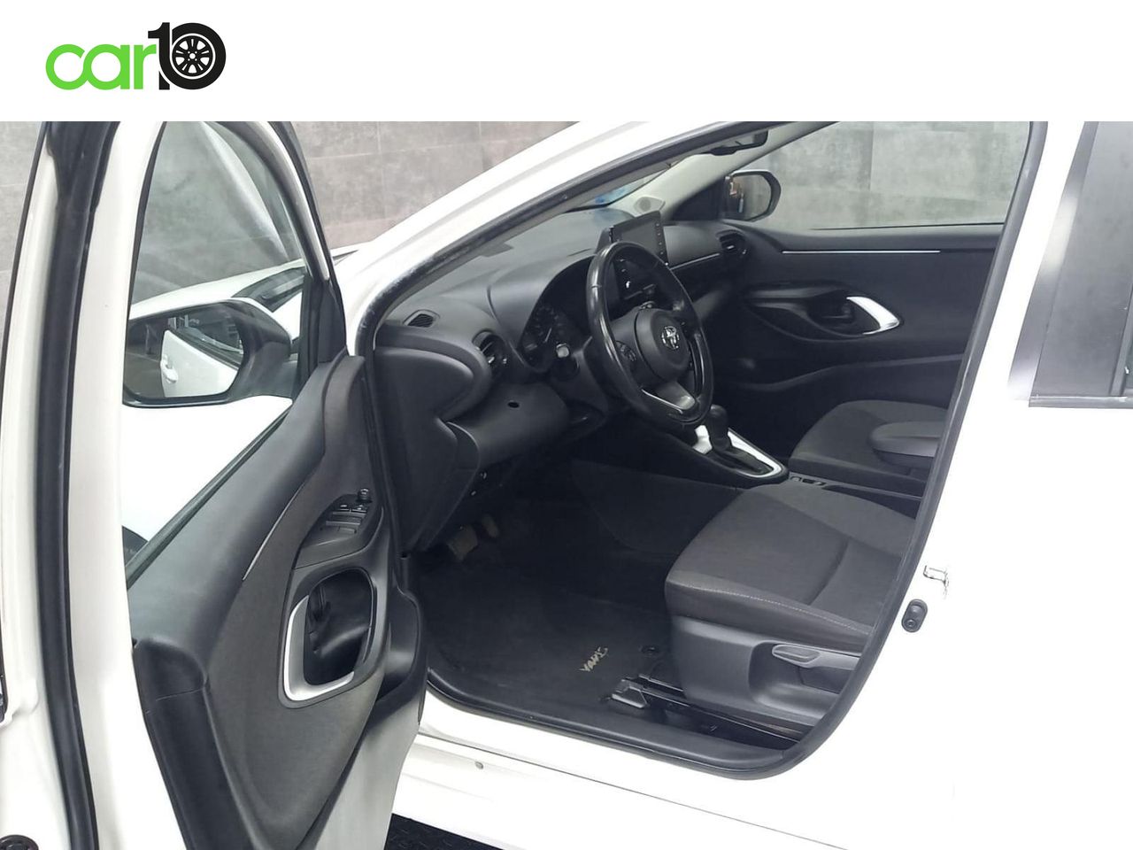 TOYOTA YARIS 1.5 120H ACTIVE TECH  - Foto 9