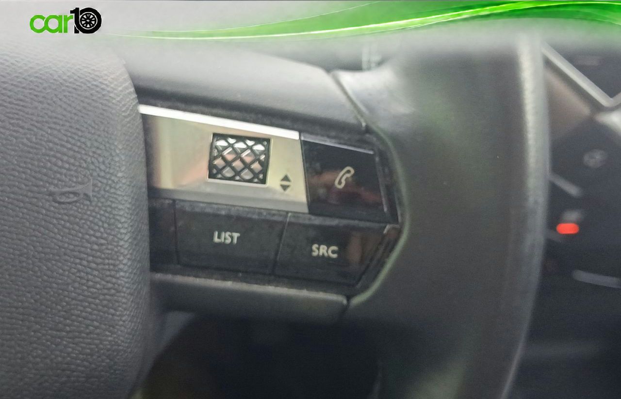 DS DS 3 Crossback BlueHDi 73 kW Manual CONNECTED CHIC  - Foto 17
