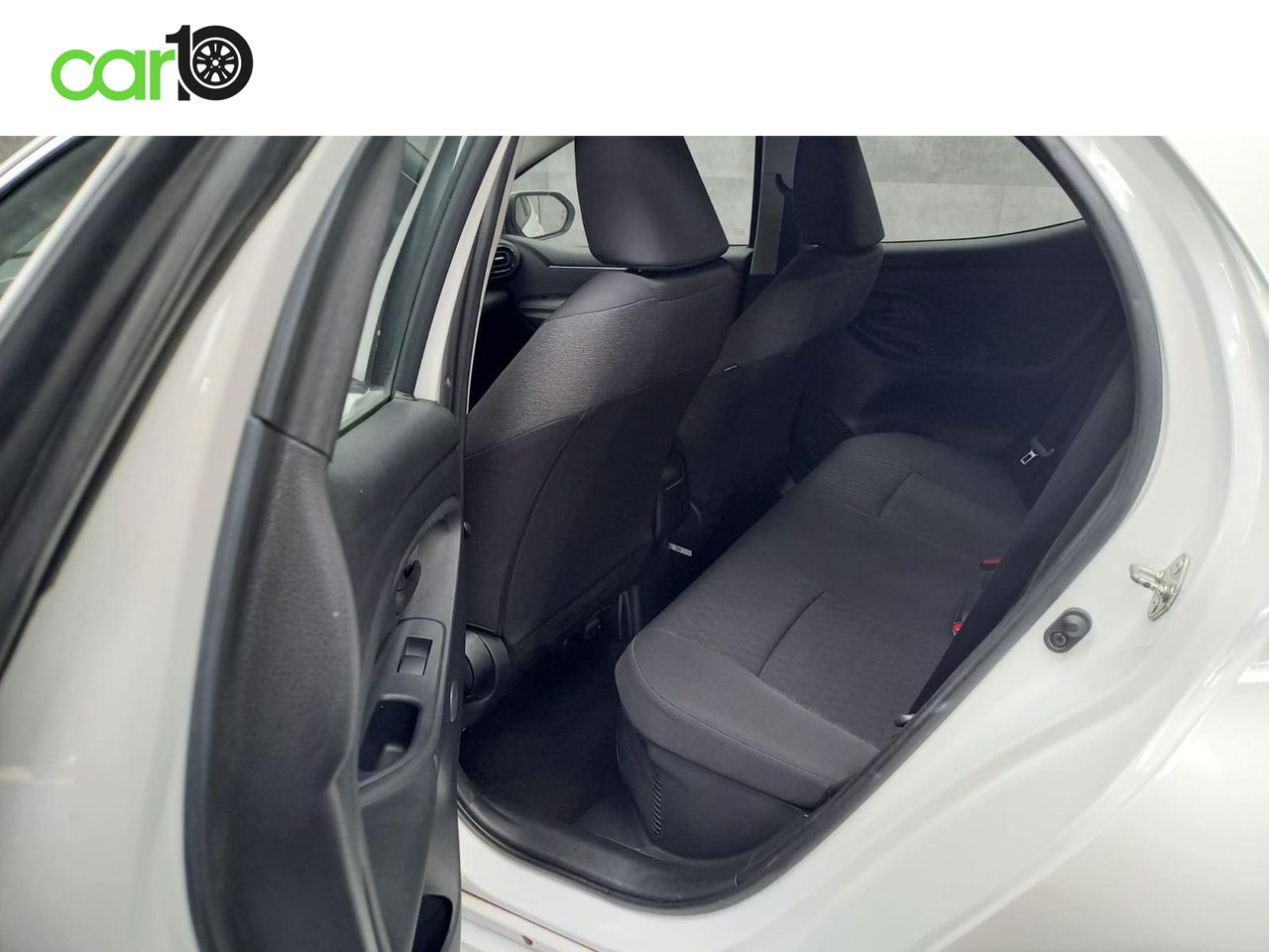 TOYOTA YARIS 1.5 120H ACTIVE TECH  - Foto 9