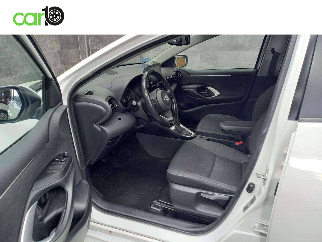 TOYOTA YARIS 1.5 120H ACTIVE TECH  - Foto 8