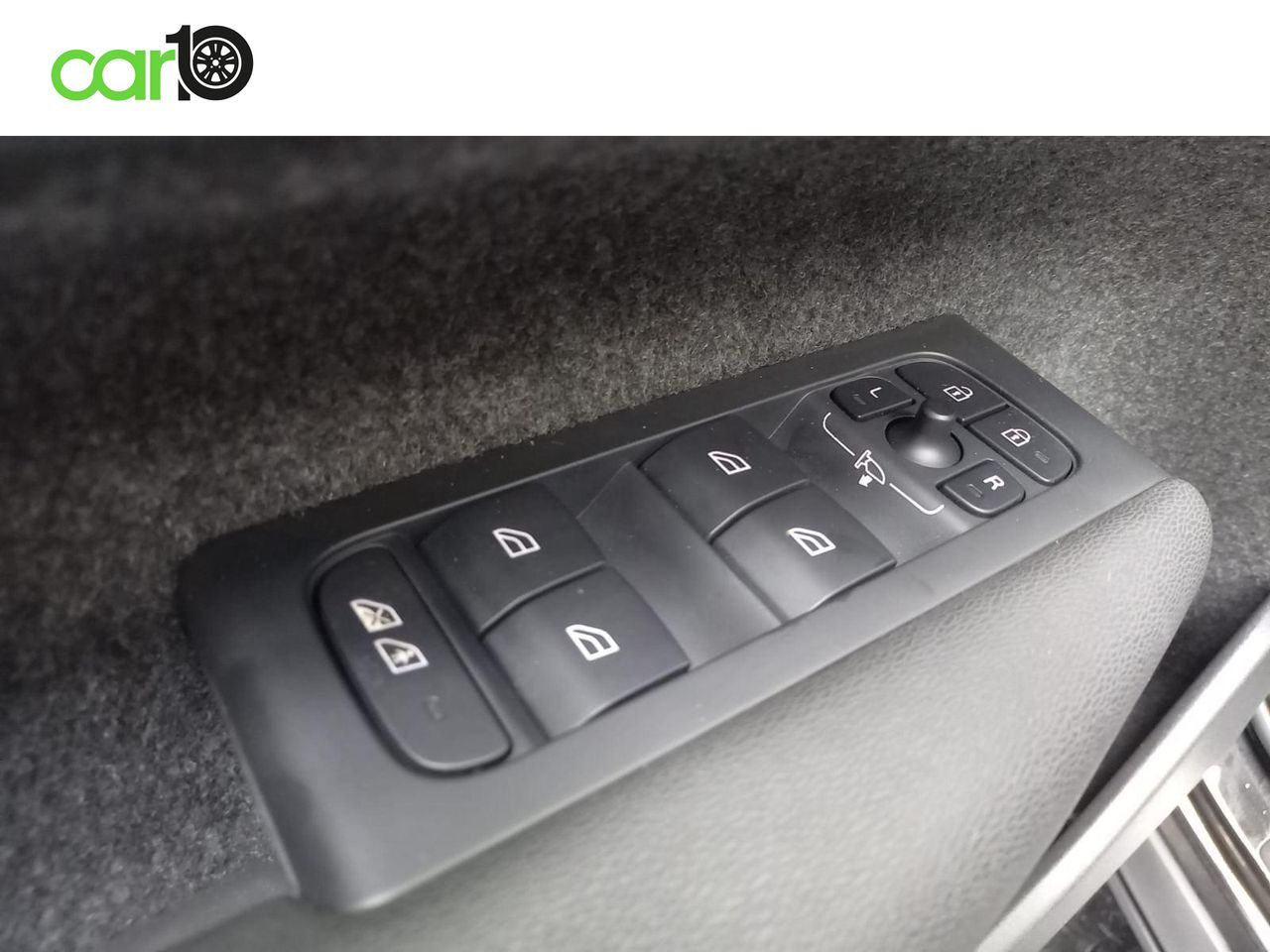 VOLVO XC40 1.5 T4 Recharge PHEV Core Auto 210 CV  - Foto 13