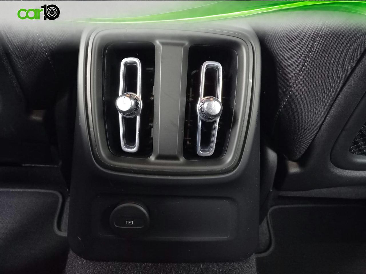 Volvo XC40 1.5 T4 Recharge PHEV Core Auto  - Foto 13