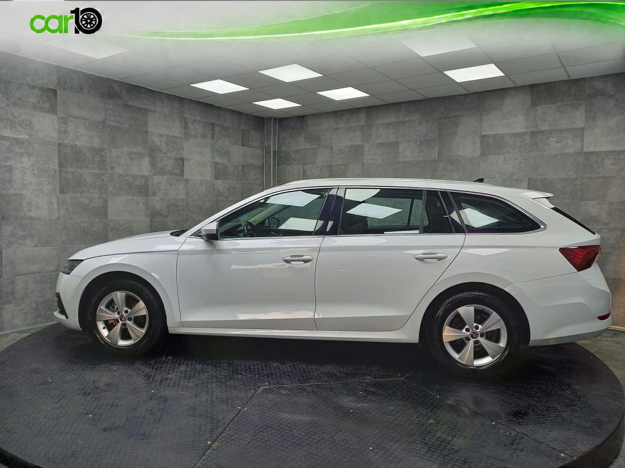 Skoda Octavia Combi 1.0 TSI 81kW(110CV) DSG mHEV Ambi.  - Foto 8