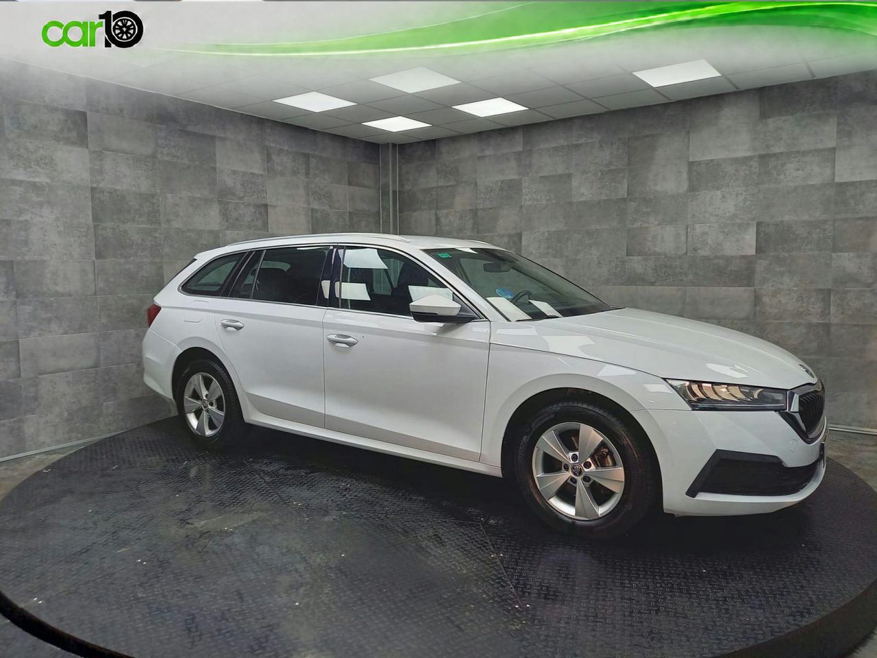 Skoda Octavia Combi 1.0 TSI 81kW(110CV) DSG mHEV Ambi.  - Foto 4