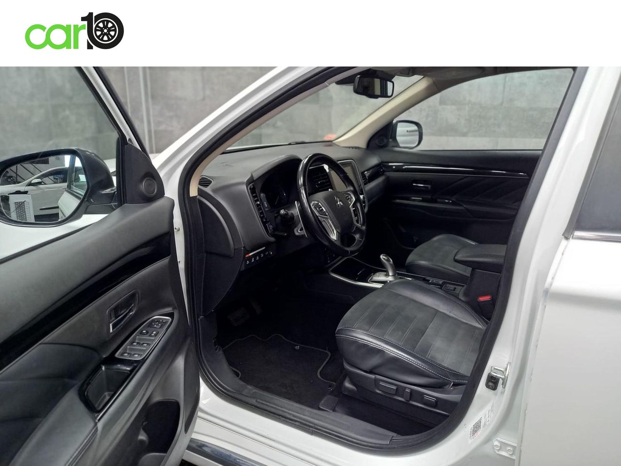 MITSUBISHI OUTLANDER 2.4 PHEV Kaiteki Auto 4WD  - Foto 8