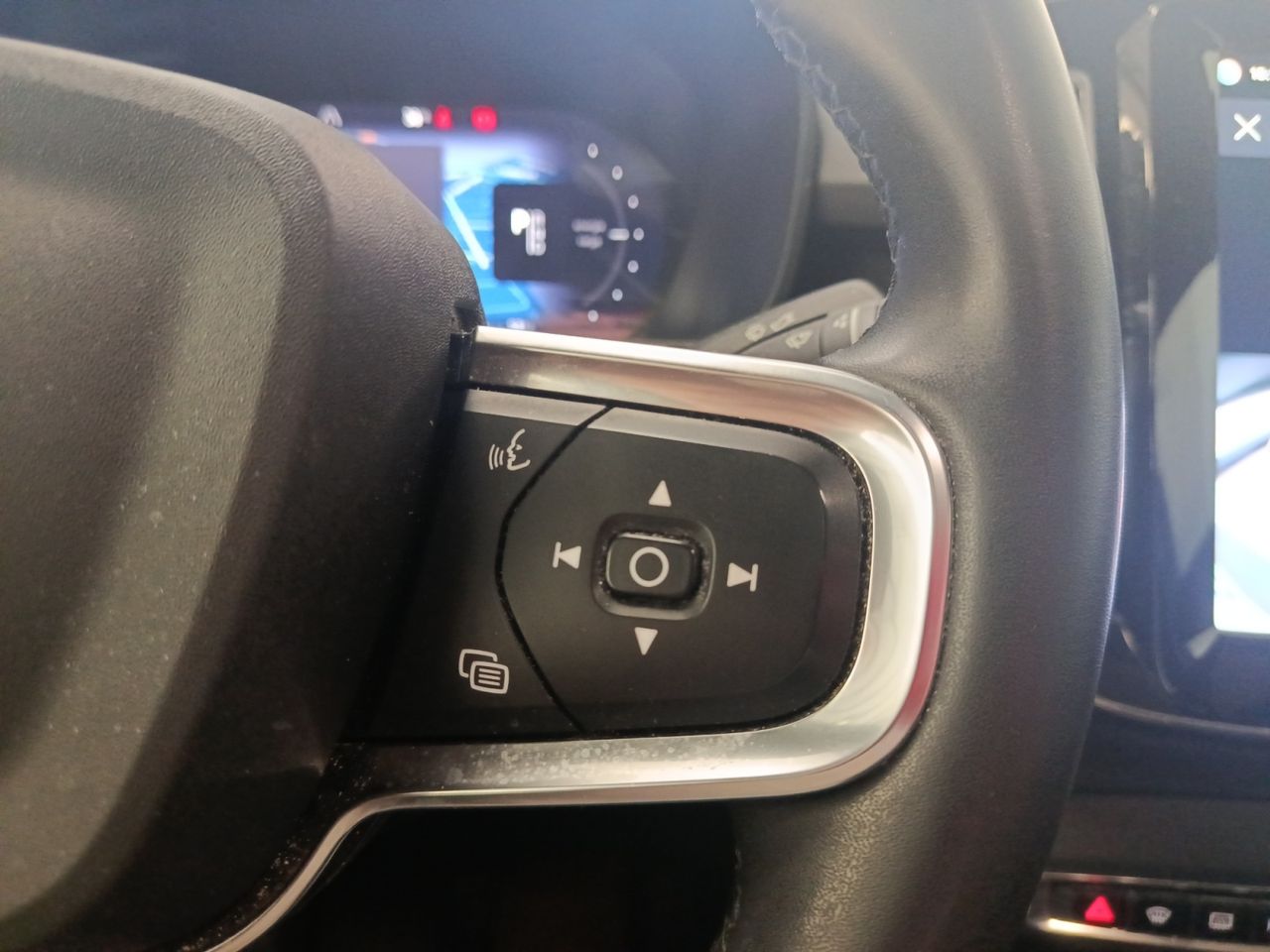 Volvo C40 Recharge Eléctrico Core Auto  - Foto 17