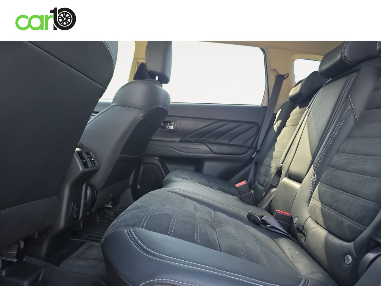 Mitsubishi Outlander 2.4 PHEV Kaiteki+ Auto 4WD  - Foto 10