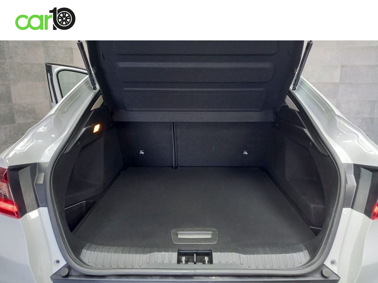 RENAULT ARKANA 1.3 TCe mild hybrid 140 CV Evolution EDC  - Foto 11