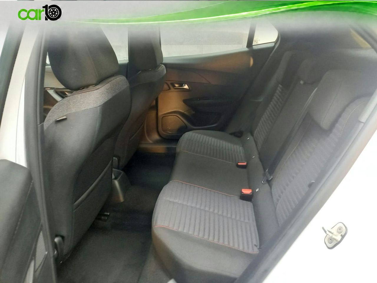 Peugeot 2008 Active Pack BlueHDI 81kW (110CV)  - Foto 11