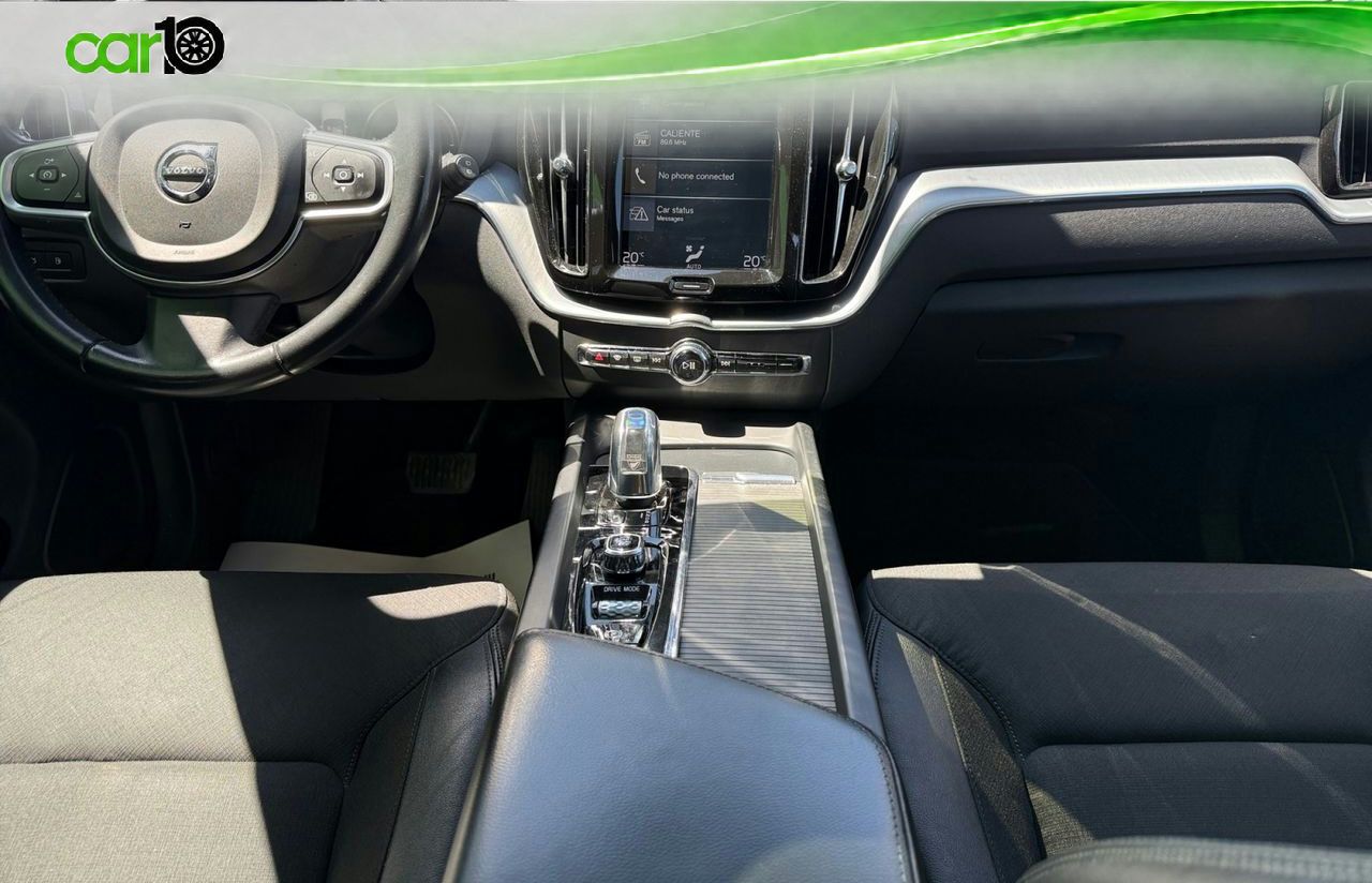 Volvo XC60 2.0 T8 AWD Momentum Auto  - Foto 10