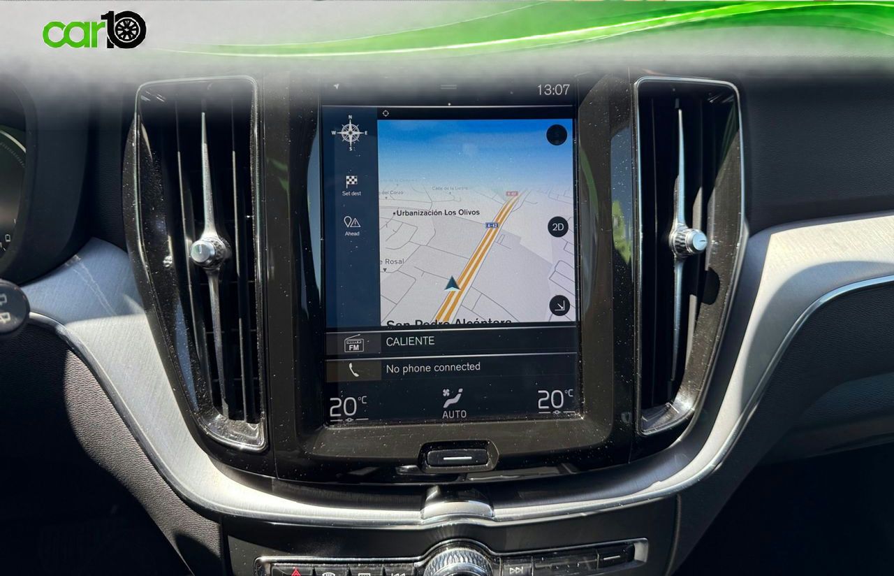 Volvo XC60 2.0 T8 AWD Momentum Auto  - Foto 17