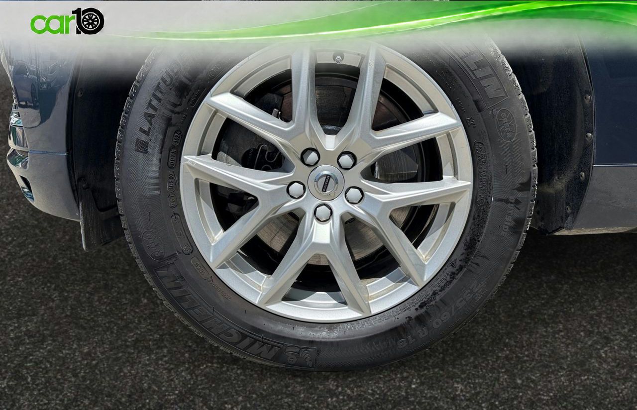 Volvo XC60 2.0 T8 AWD Momentum Auto  - Foto 22