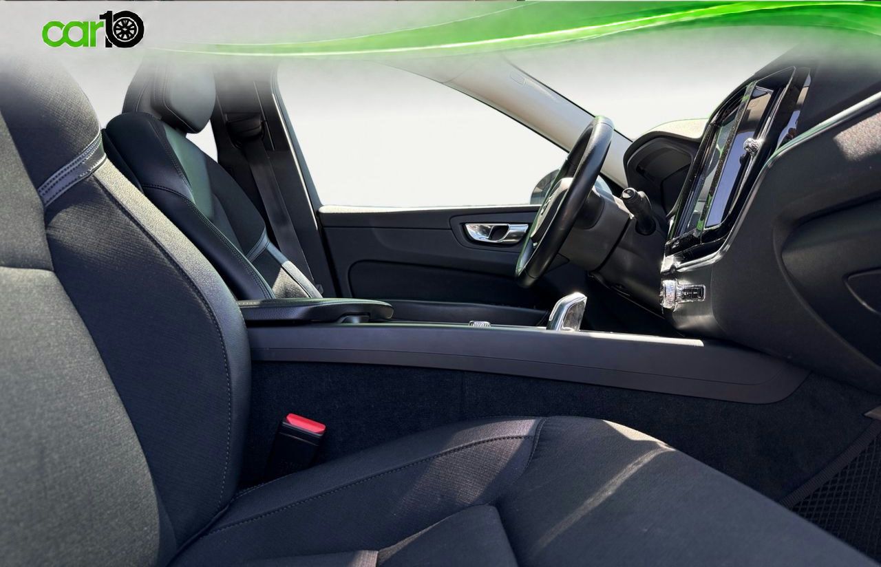 Volvo XC60 2.0 T8 AWD Momentum Auto  - Foto 14