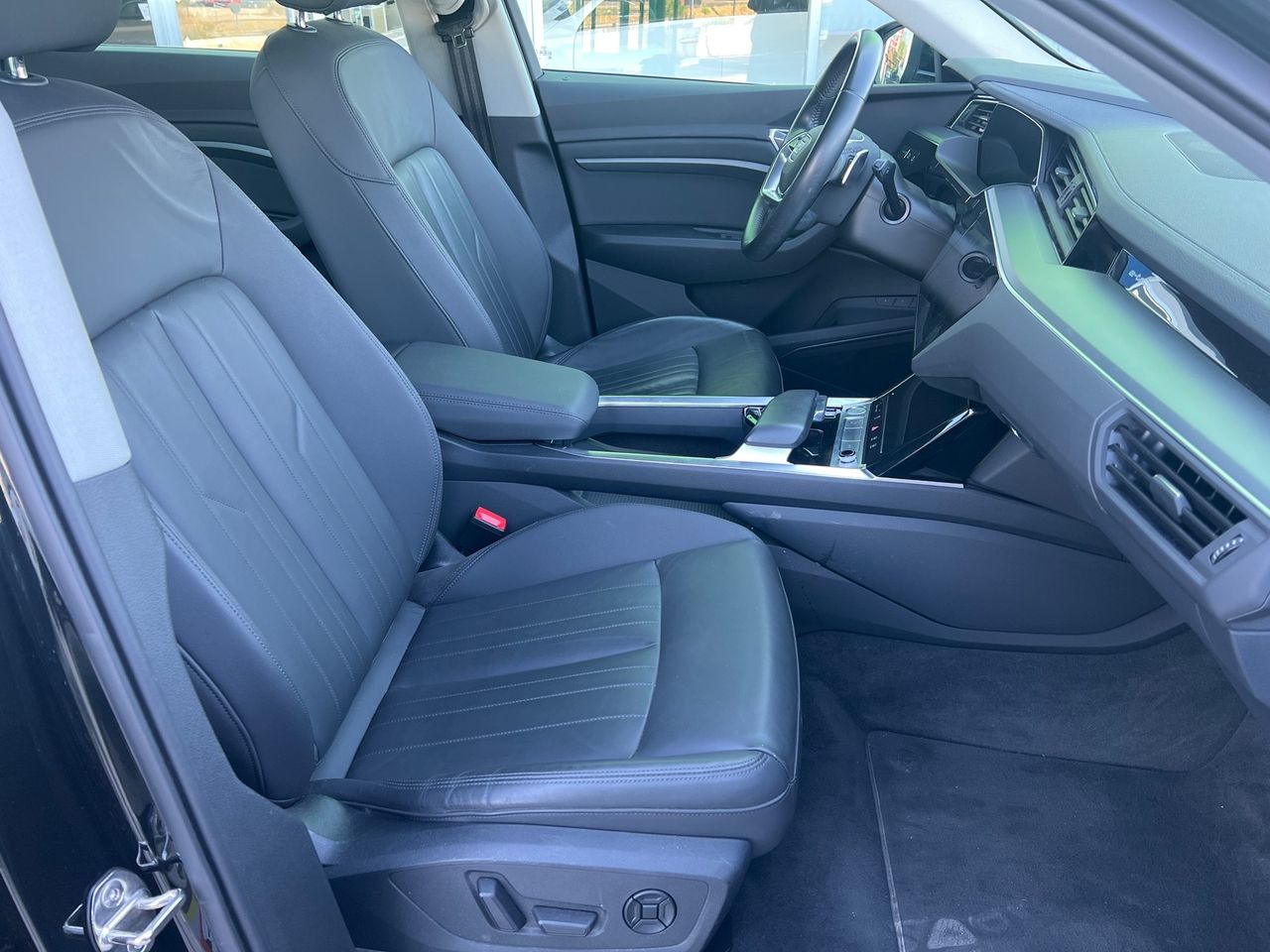 Audi e-tron Advanced 50 quattro  - Foto 10