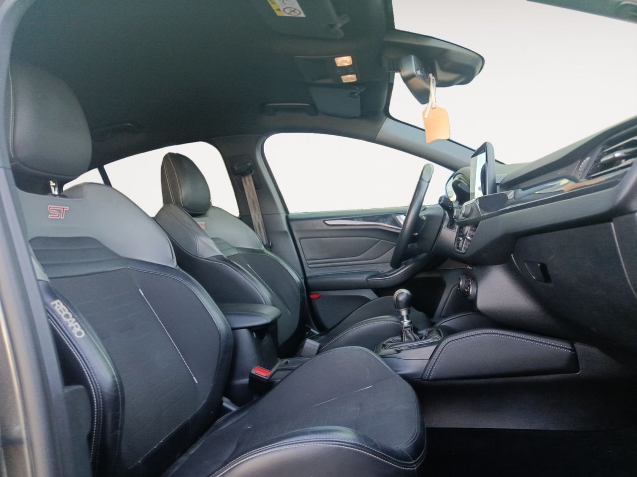 Ford Focus 2.3 Ecoboost 206kW ST 3  - Foto 9