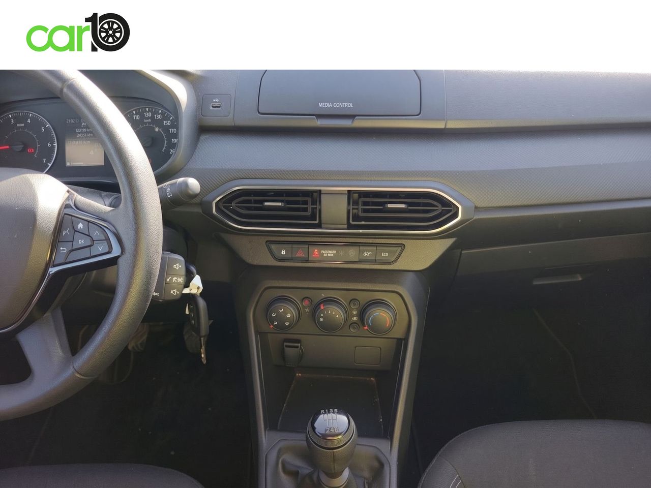 DACIA SANDERO Essential 74kW (100CV) ECO-G  - Foto 7