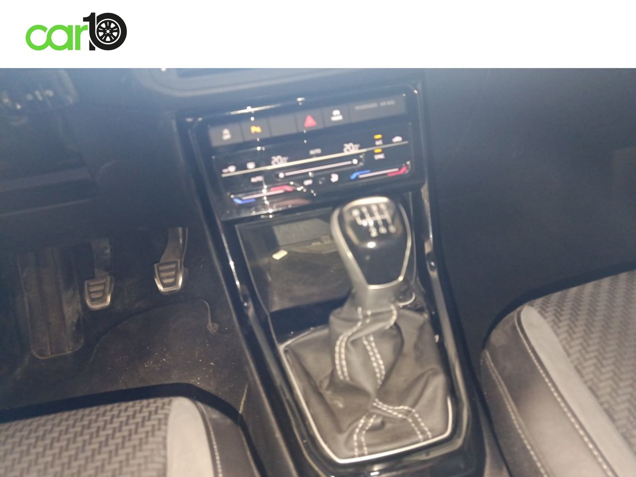 Volkswagen T-Cross R LINE  - Foto 18