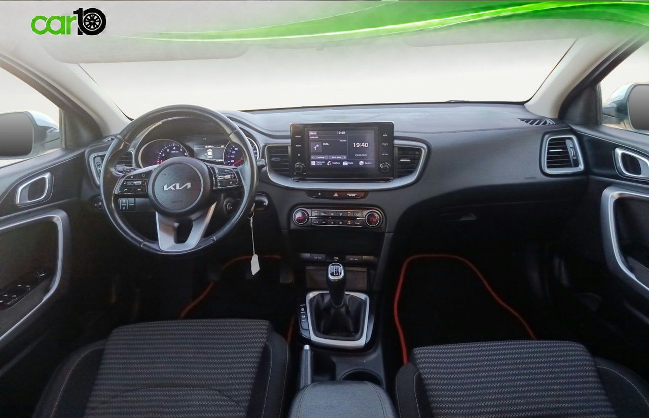 Kia XCeed 1.0 T-GDi Emotion 88kW (120CV)  - Foto 17