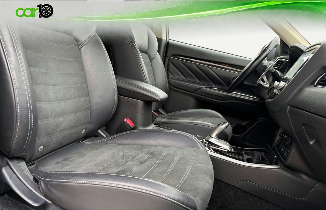 Mitsubishi Outlander 2.4 PHEV Motion Auto 4WD MY19.5  - Foto 12