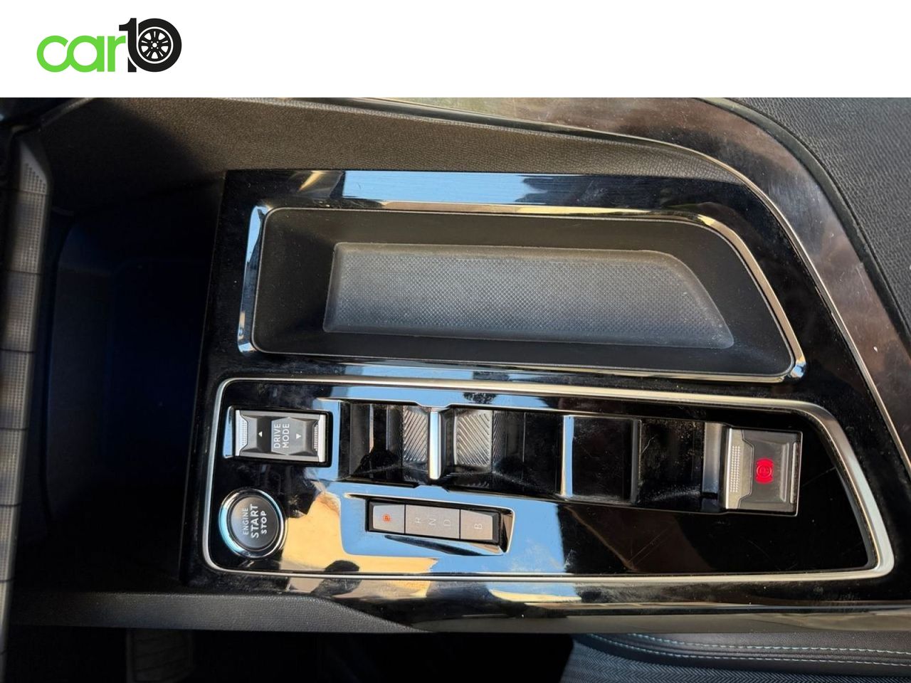 PEUGEOT 3008 HYBRID 180 e-EAT8 Allure Pack  - Foto 18