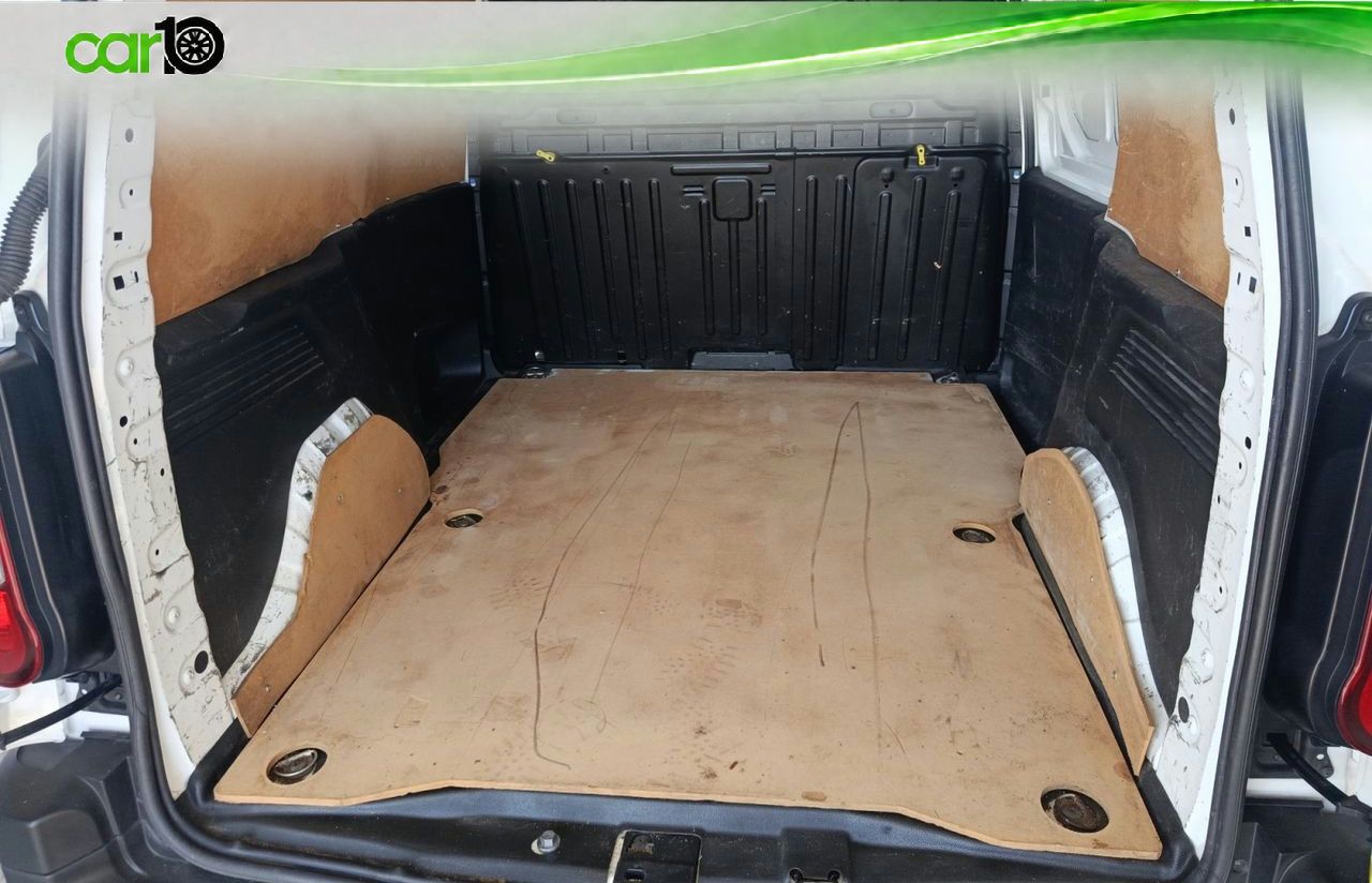 Peugeot Partner PRO STANDARD 8  - Foto 19