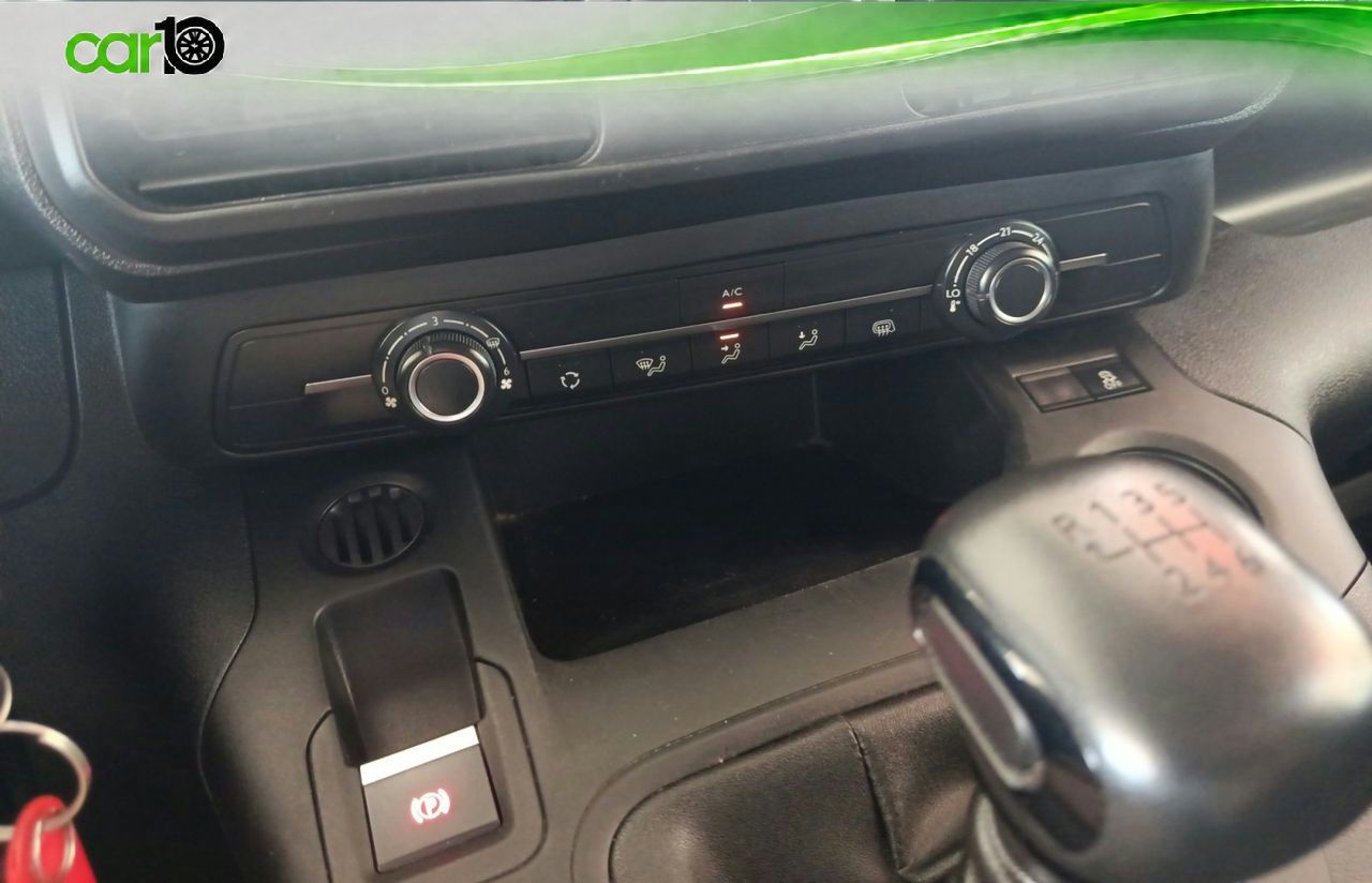 Peugeot Partner PRO STANDARD 8  - Foto 17