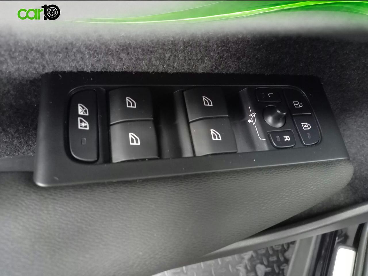 Volvo XC40 1.5 T4 Recharge PHEV Essential Auto  - Foto 25