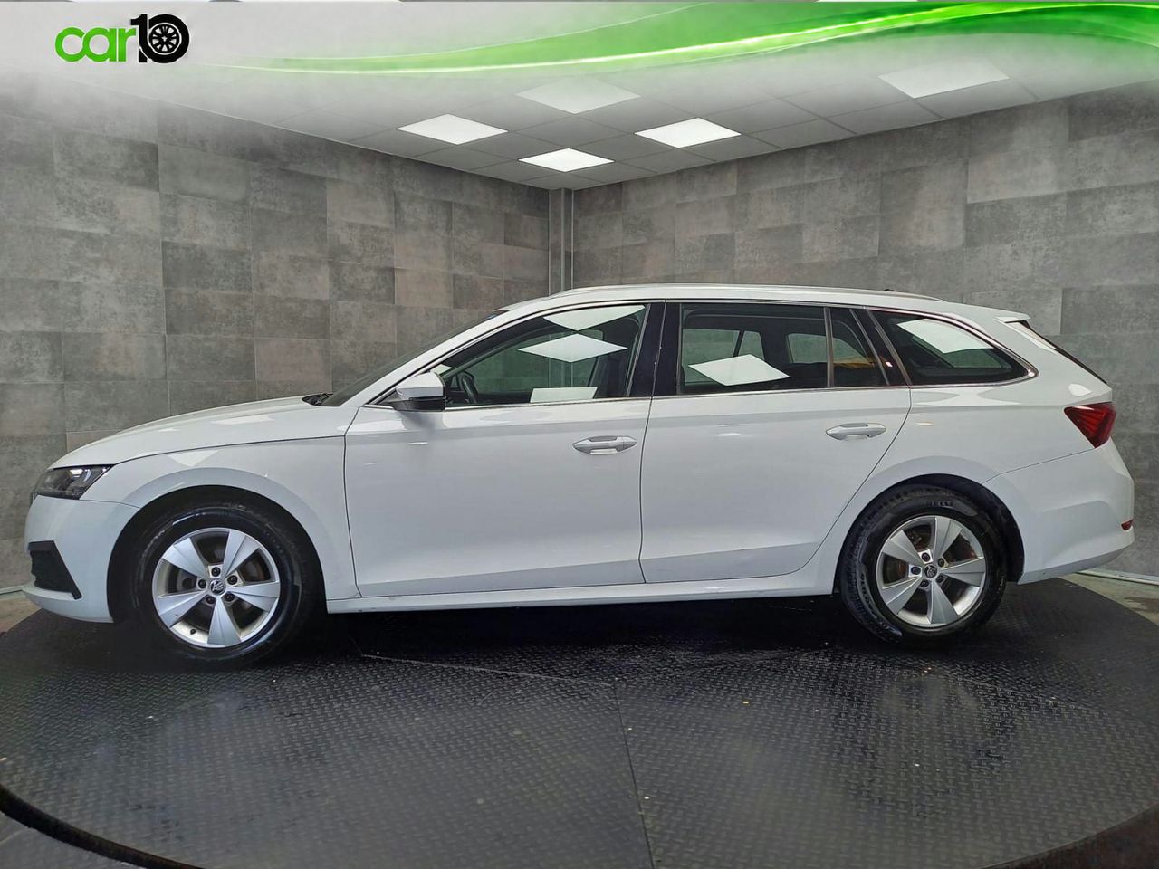 Skoda Octavia Combi 1.0 TSI 81kW(110CV) DSG mHEV Ambi.  - Foto 8