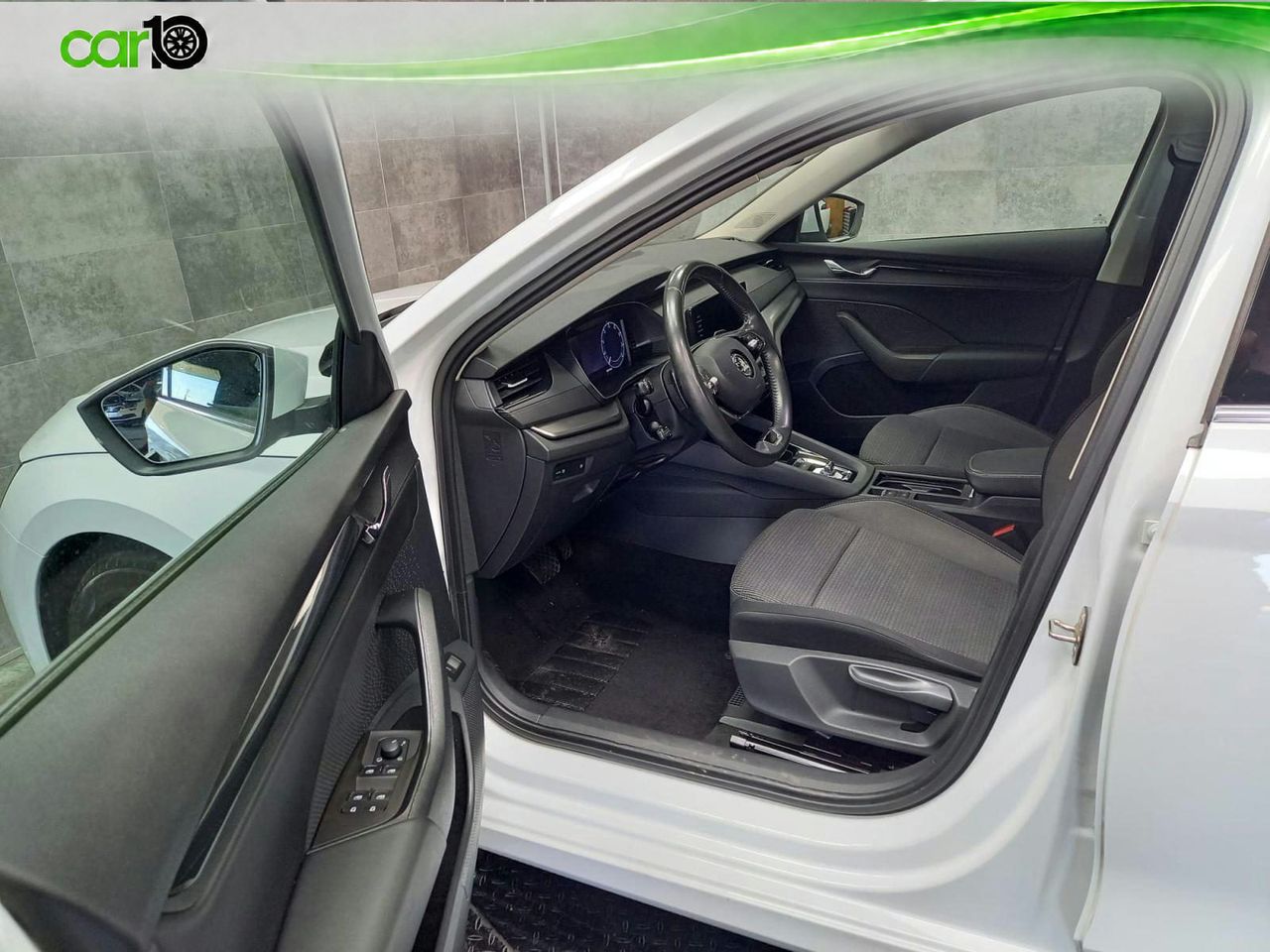 Skoda Octavia Combi 1.0 TSI 81kW(110CV) DSG mHEV Ambi.  - Foto 9