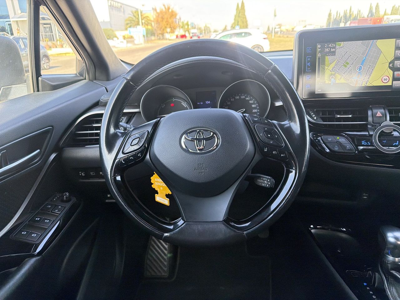 Toyota C-HR 1.8 125H Advance  - Foto 11