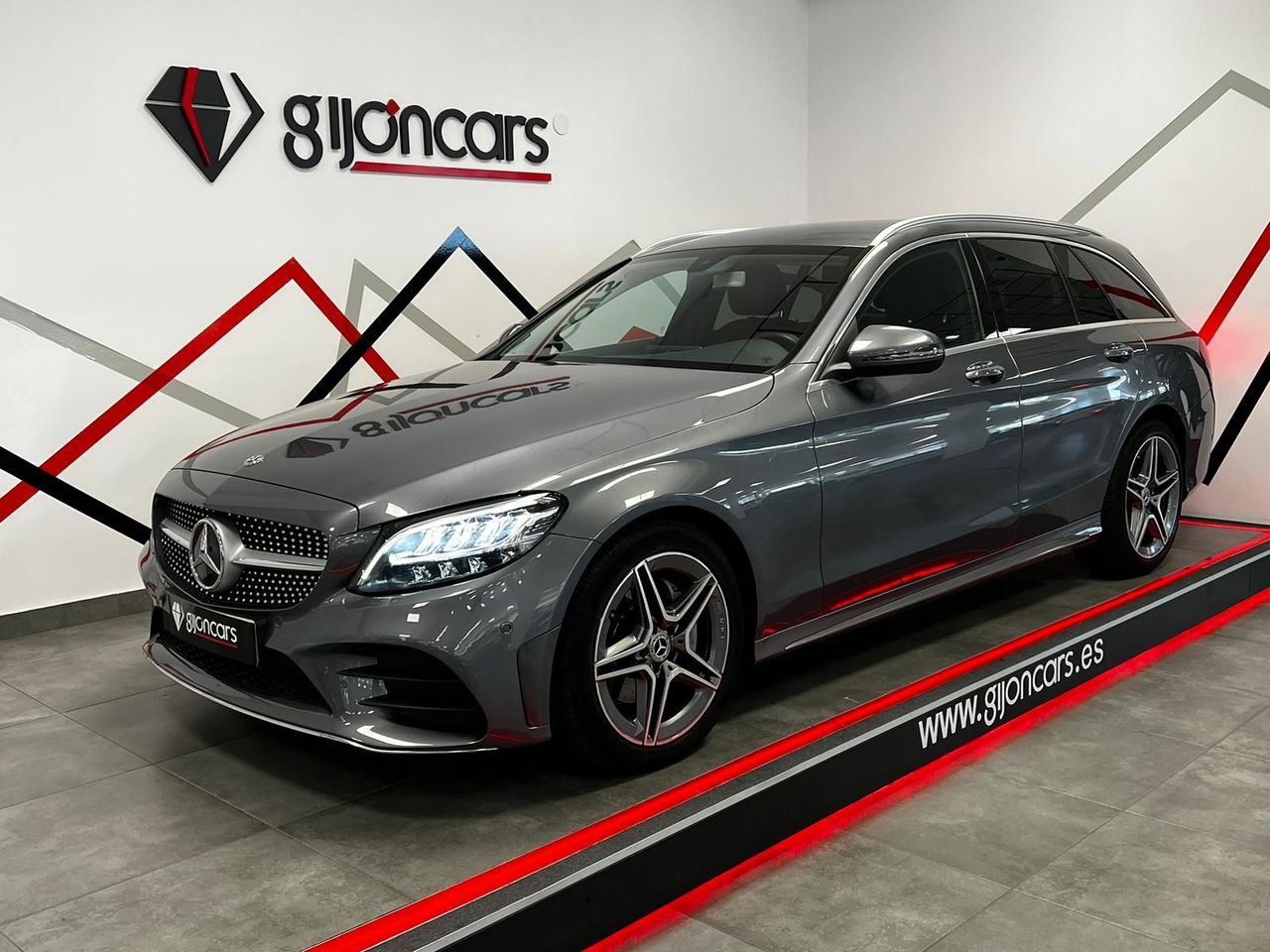 mercedes clase c 2019 / foto grande (3)