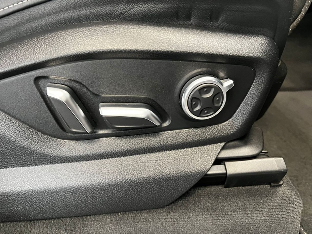 Audi Q7 3.0 TDI quattro tiptronic - foto 41