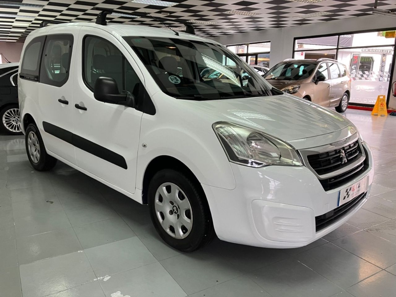 peugeot partner 2016 / foto grande (2)