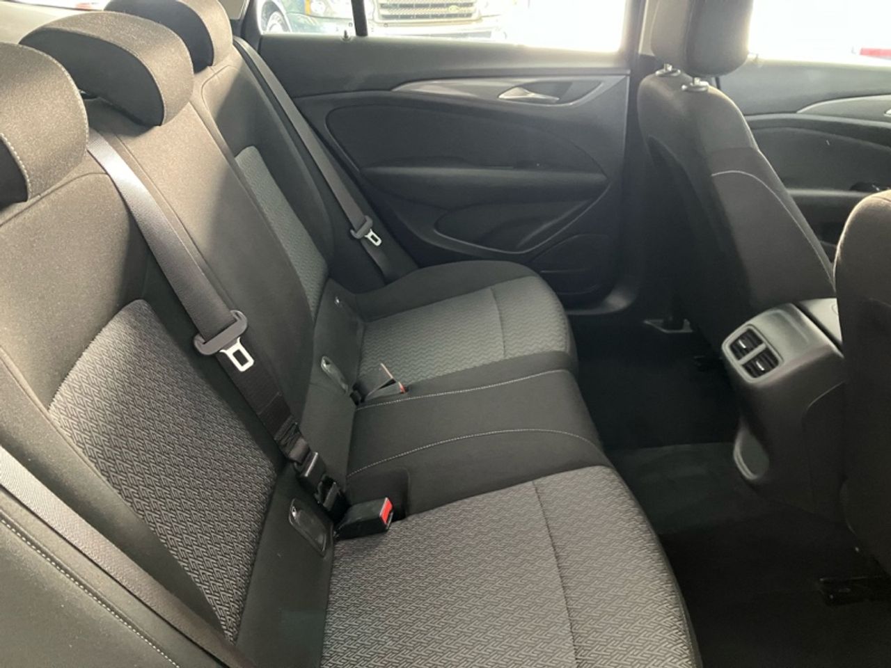 Opel Insignia ST 1.6 CDTi 100kW Turbo D Selective WLTP - foto 13