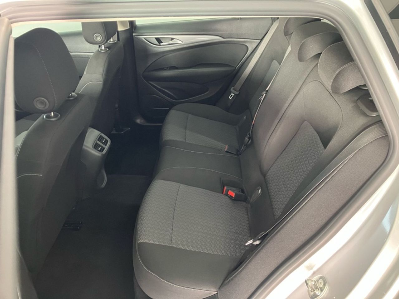 Opel Insignia ST 1.6 CDTi 100kW Turbo D Selective WLTP - foto 14