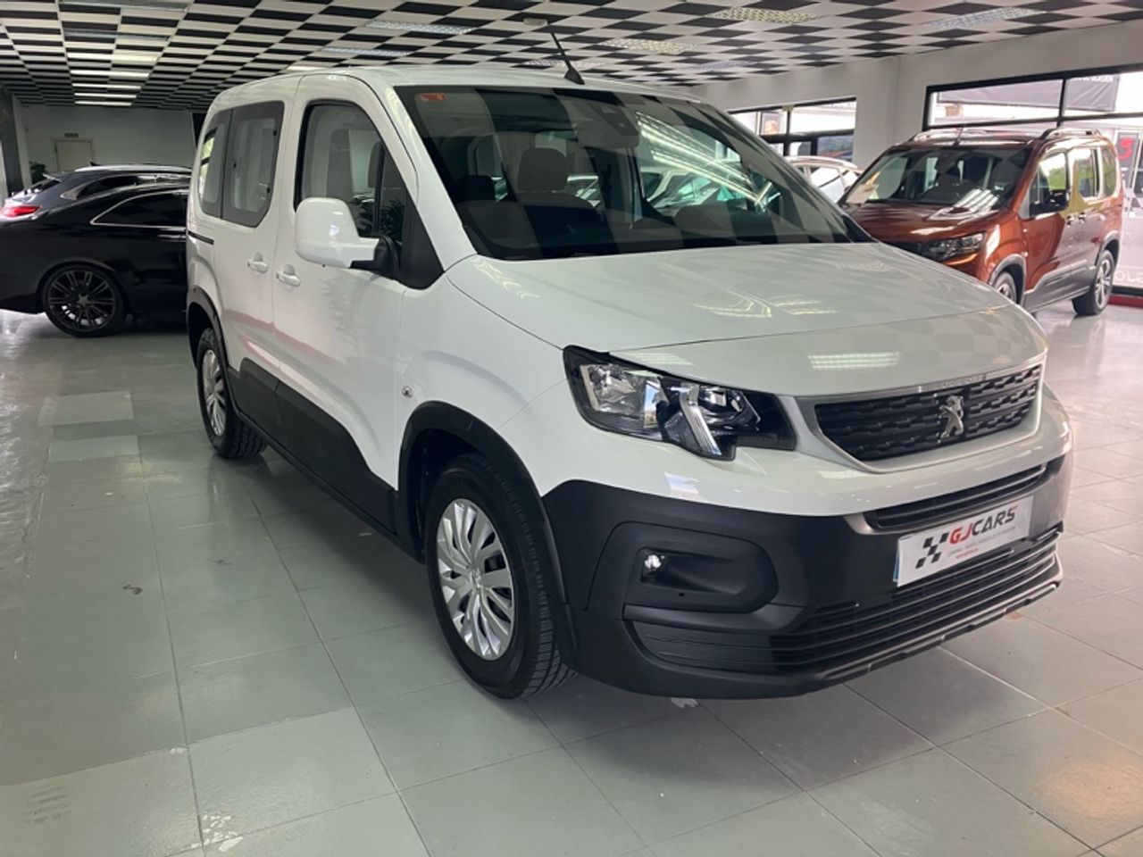 peugeot rifter 2021 / foto grande (2)