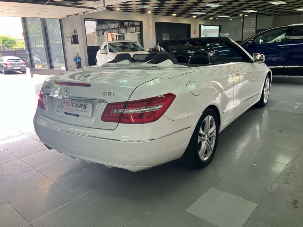 mercedes clase e 2012 / foto grande (2)